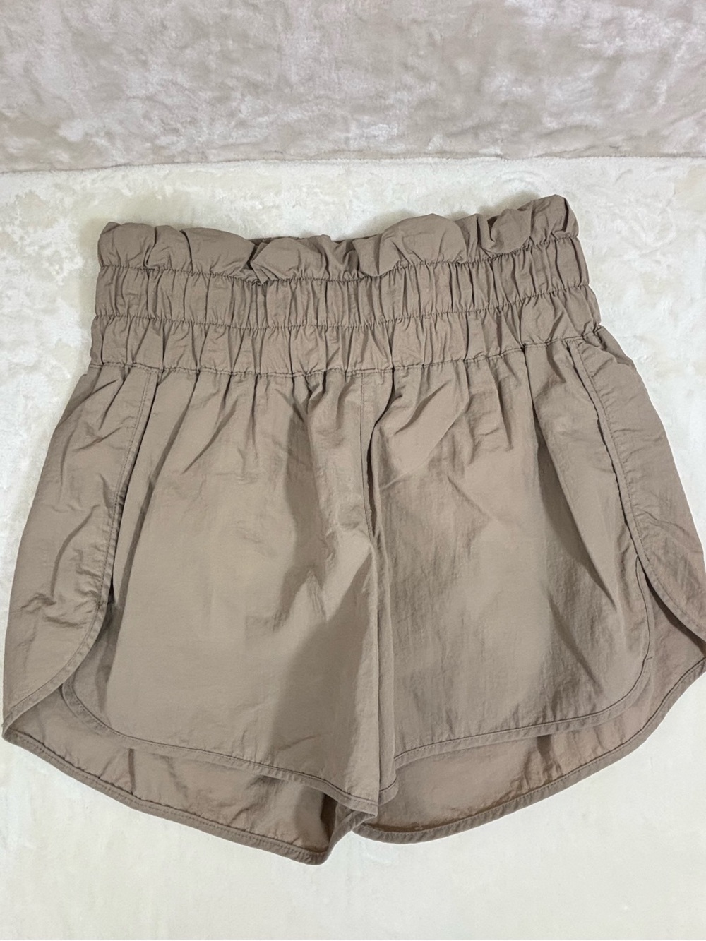 Zenana Women’s Smoked High Waisted 100% Nylon Running Shorts Size L